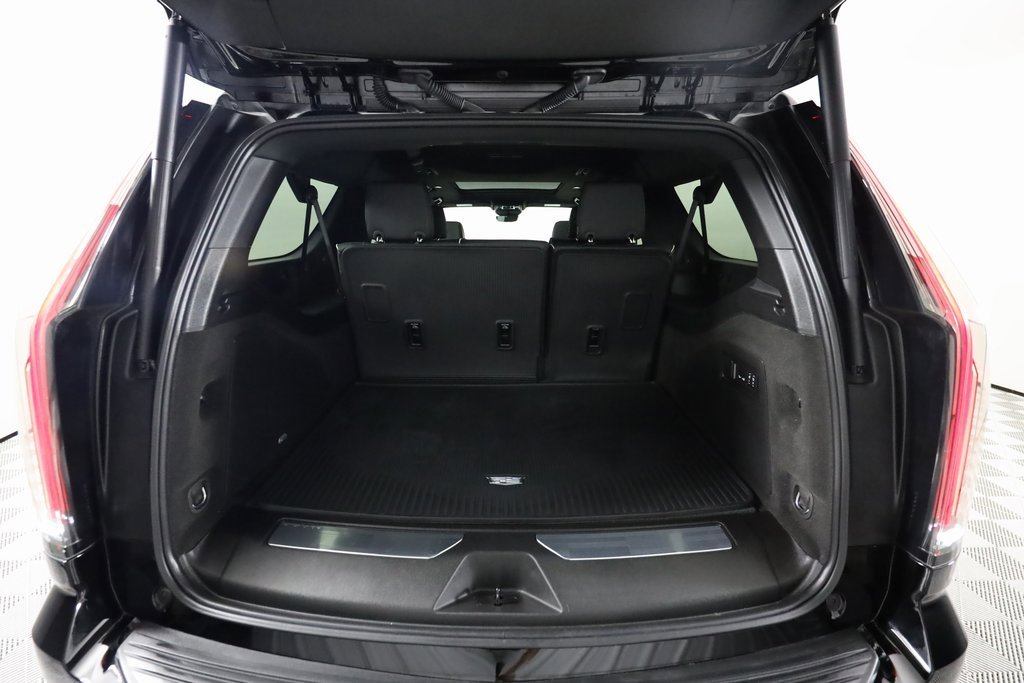 Used 2025 Cadillac Escalade ESV Sport w/ Touring Package image 24