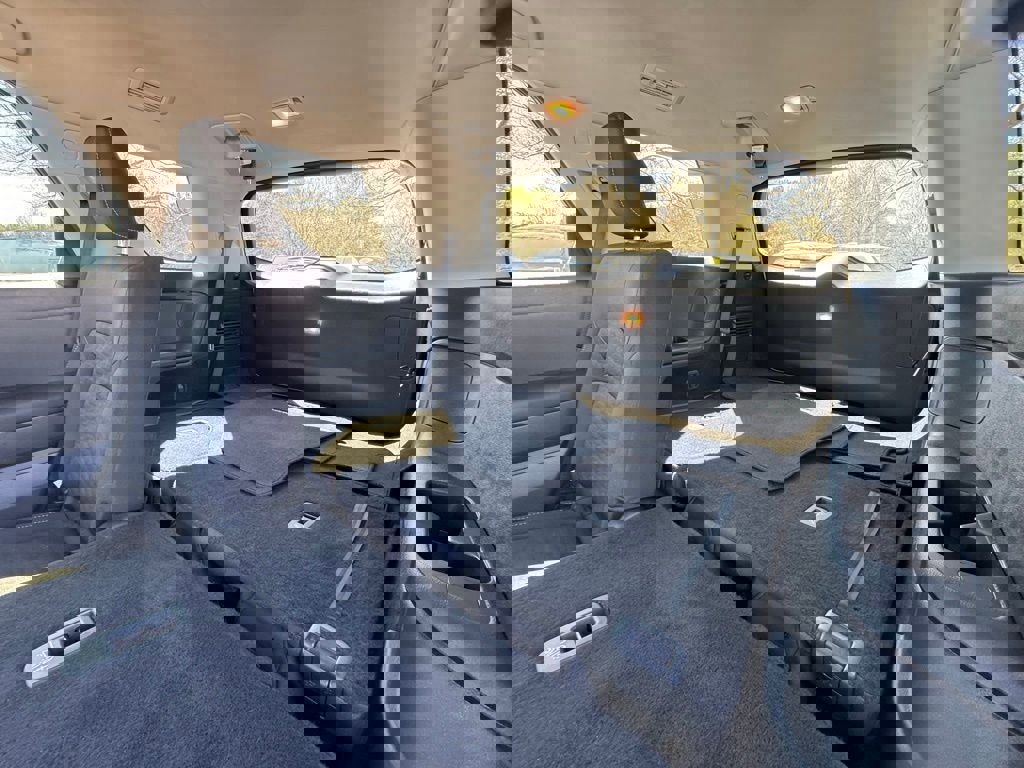 Used 2024 Nissan Pathfinder SV image 15