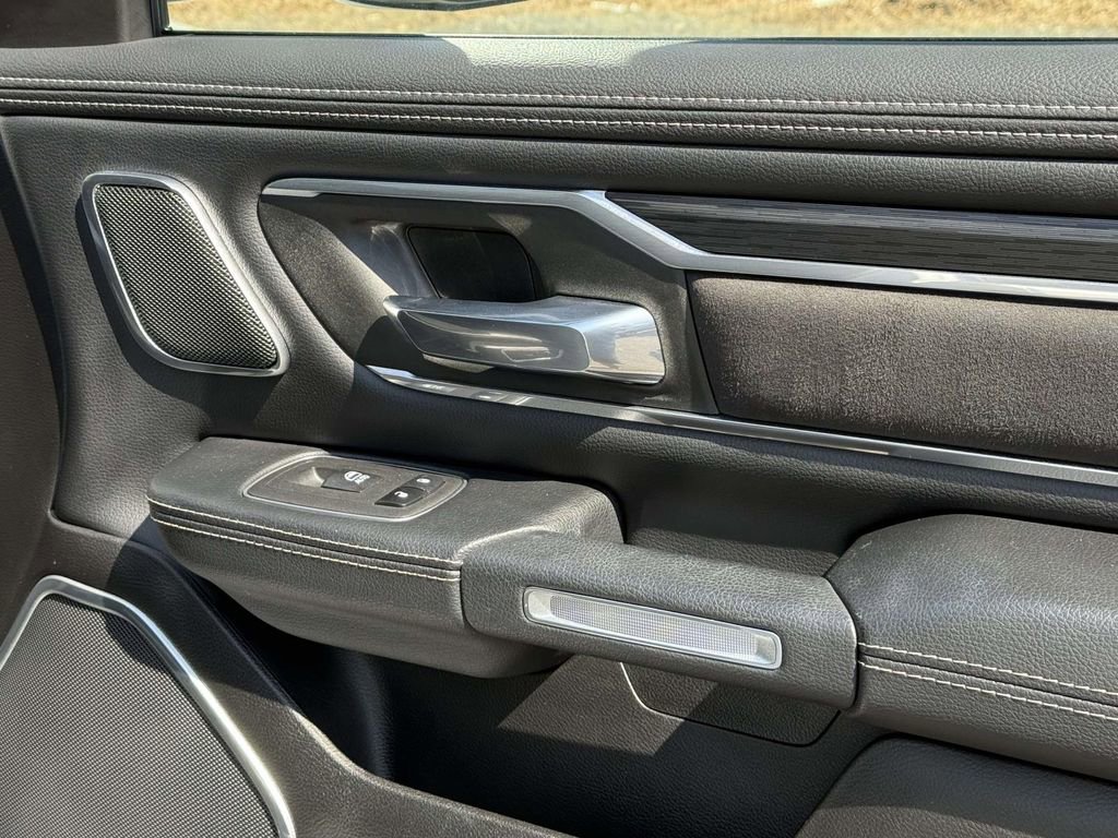 Used 2023 RAM 1500 Laramie image 9