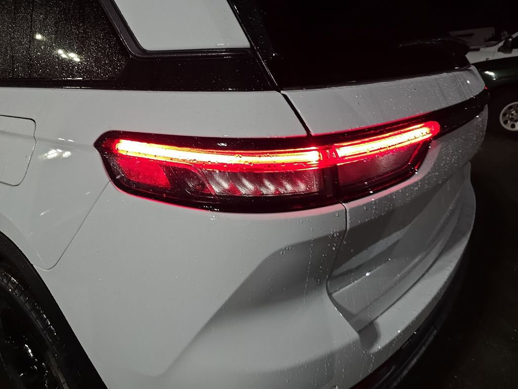 New 2026 Jeep Grand Cherokee Altitude image 32