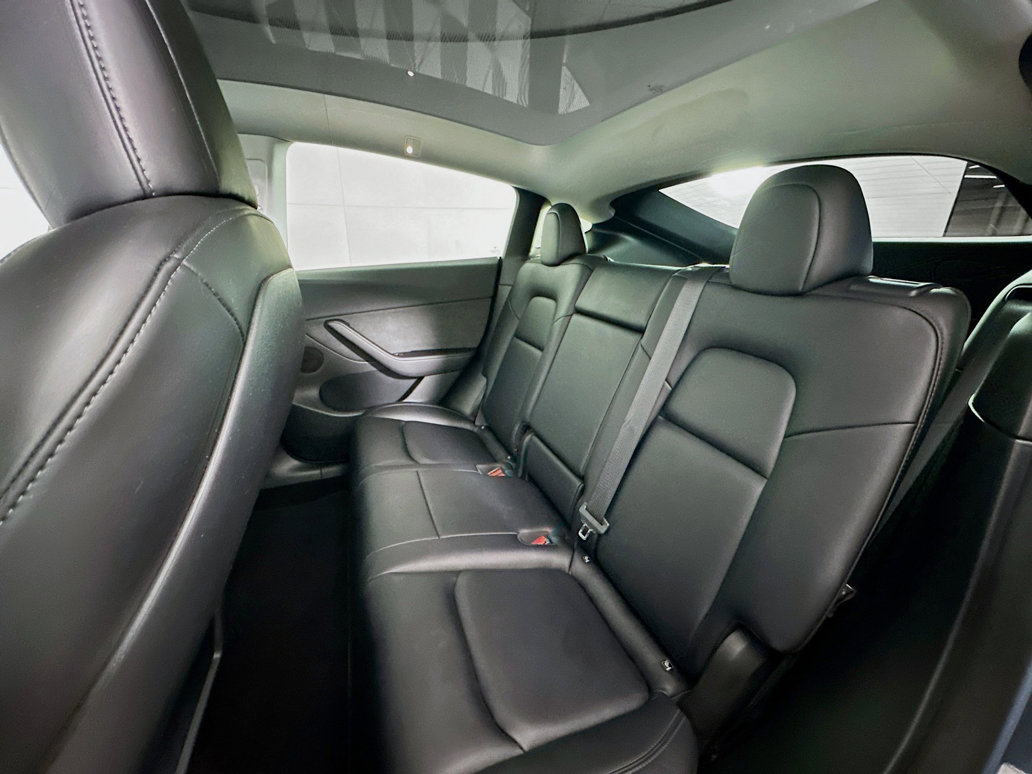 Used 2022 Tesla Model Y Performance image 25