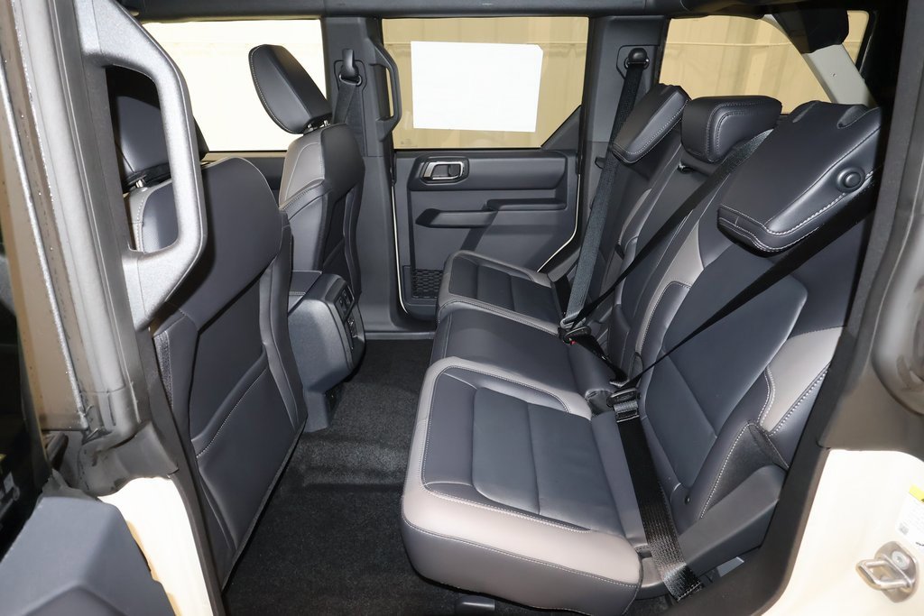 New 2025 Ford Bronco Outer Banks image 12