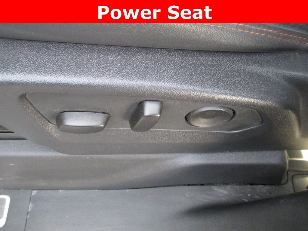 Used 2025 GMC Sierra 1500 AT4 w/ AT4 Premium Package AWD/4WD image 28