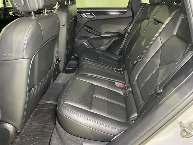 New 2026 Porsche Macan image 19