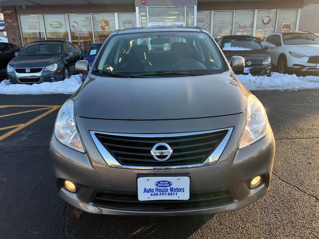 Used 2012 Nissan Versa SV image 5