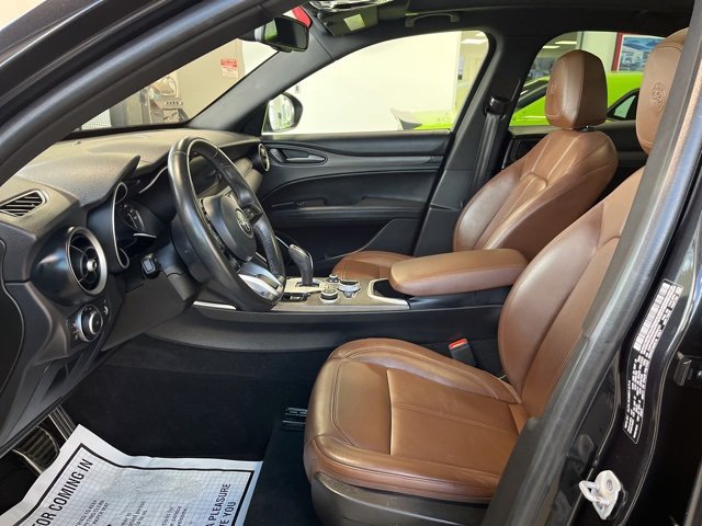 Used 2022 Alfa Romeo Stelvio Ti image 13