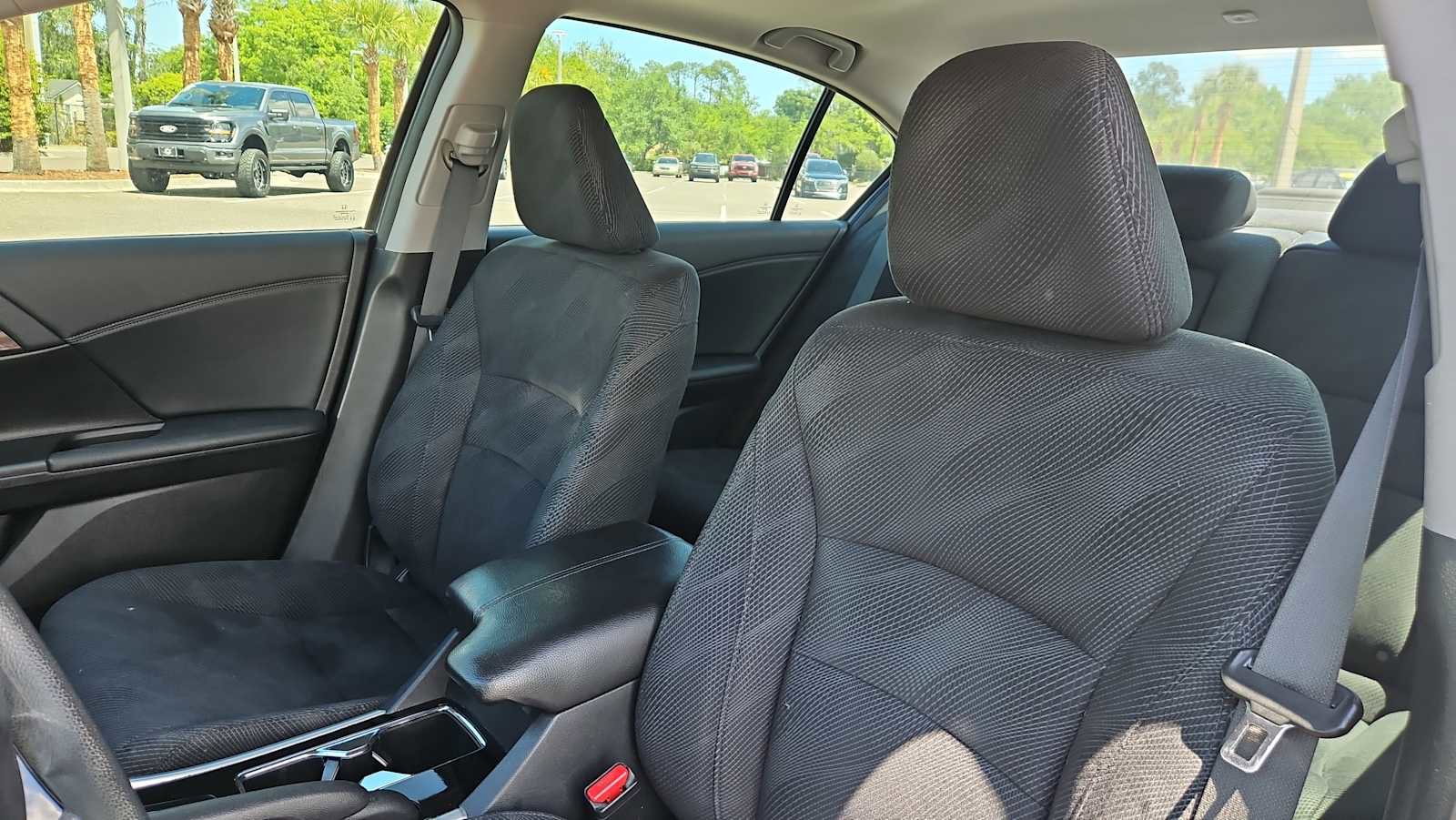 Used 2016 Honda Accord EX image 13