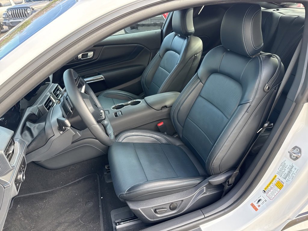 Used 2024 Ford Mustang GT Premium image 7