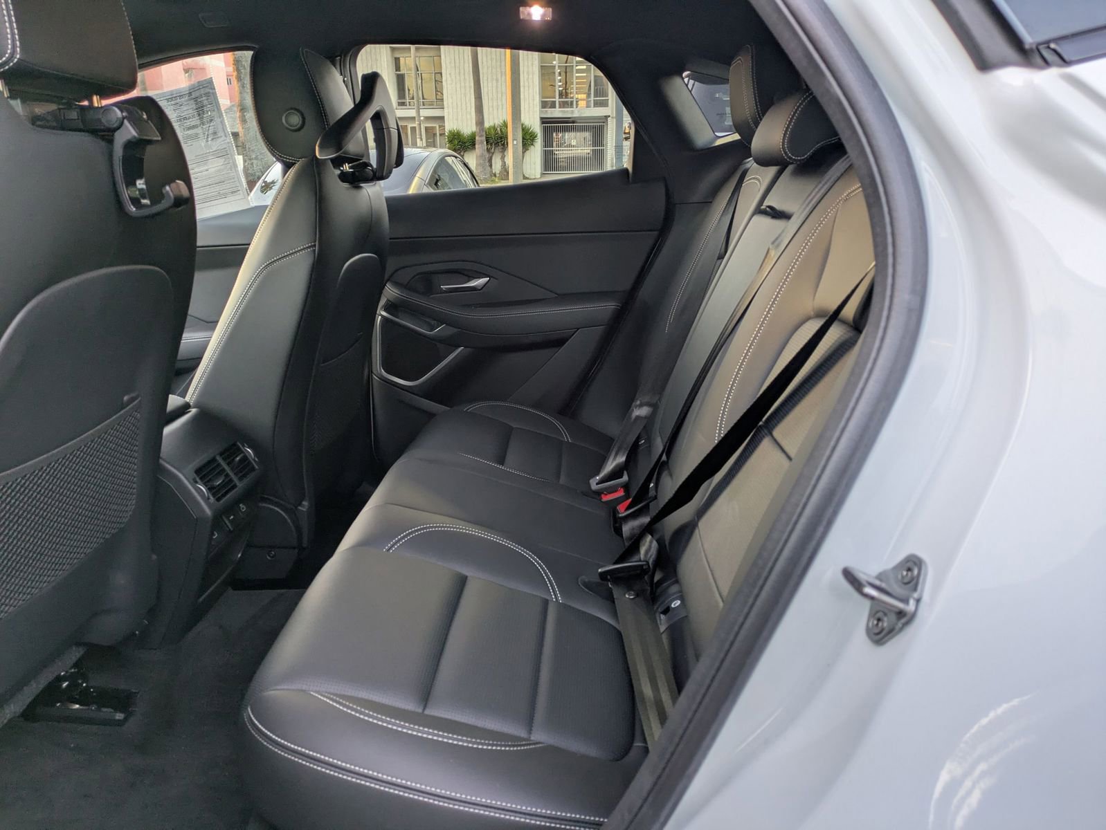 Used 2024 Jaguar E-PACE R-Dynamic SE image 17