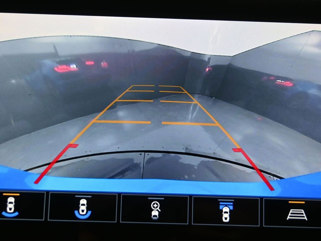 Used 2023 Chevrolet Corvette Z06 w/ Engine Appearance Package image 17