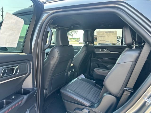 New 2026 Ford Explorer ST-Line AWD/4WD image 2