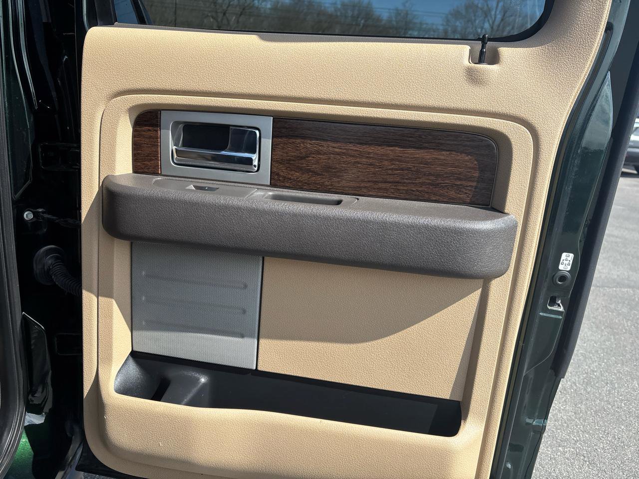 Used 2013 Ford F150 Lariat w/ Luxury Equipment Group image 23