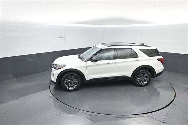 New 2026 Ford Explorer Active image 25