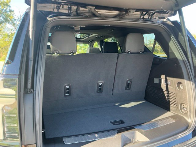 Used 2025 Chevrolet Tahoe RST w/ Comfort Package AWD/4WD image 11