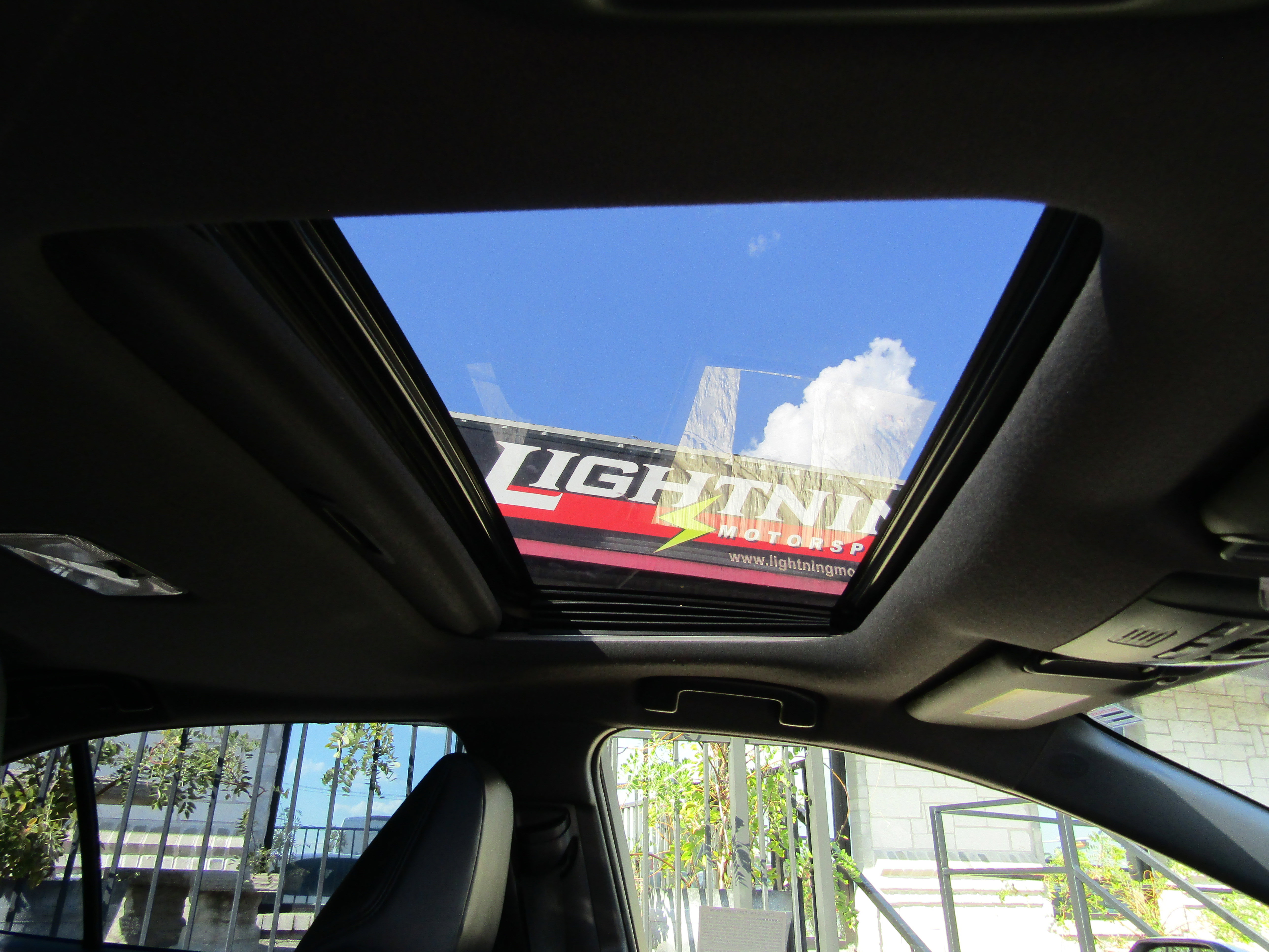 Used 2020 Toyota Corolla XSE image 8