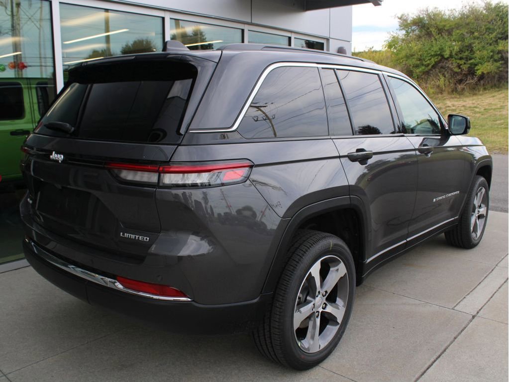 New 2025 Jeep Grand Cherokee Limited image 8