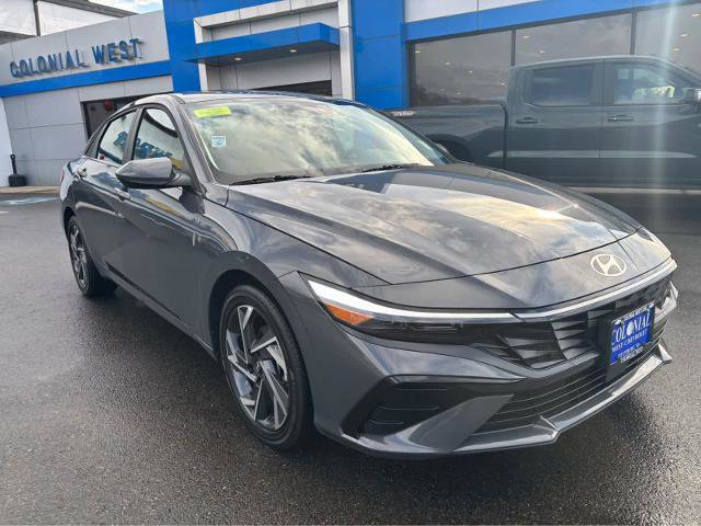 Used 2025 Hyundai Elantra SEL image 14