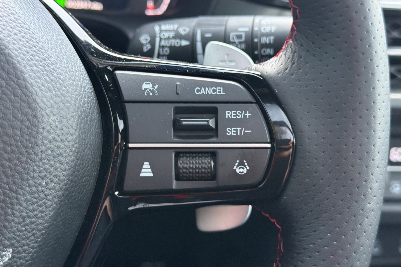 Certified 2025 Acura ADX A-Spec image 33