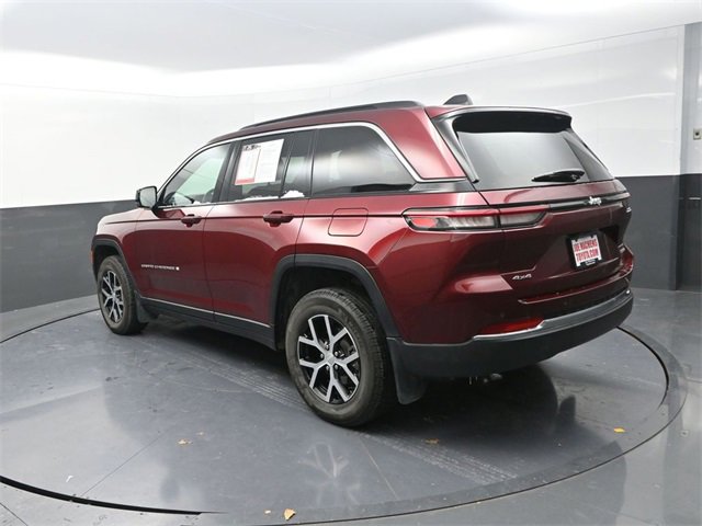 Used 2025 Jeep Grand Cherokee Limited w/ MOPAR Finishing Package image 5