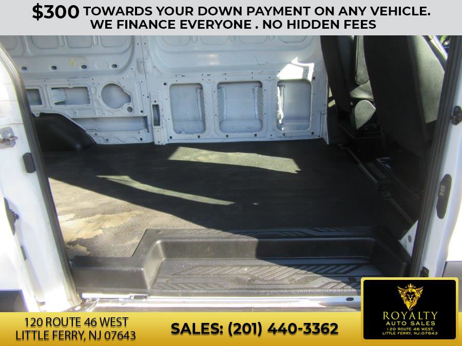 Used 2022 Ford Transit 350 148 High Roof AWD image 36