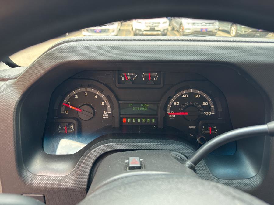 Used 2019 Ford E-350 and Econoline 350 Super Duty image 17