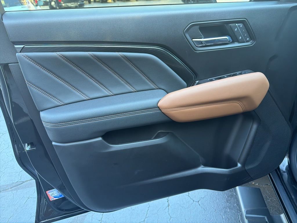 New 2026 GMC Canyon AT4 w/ AT4 Premium Package image 7