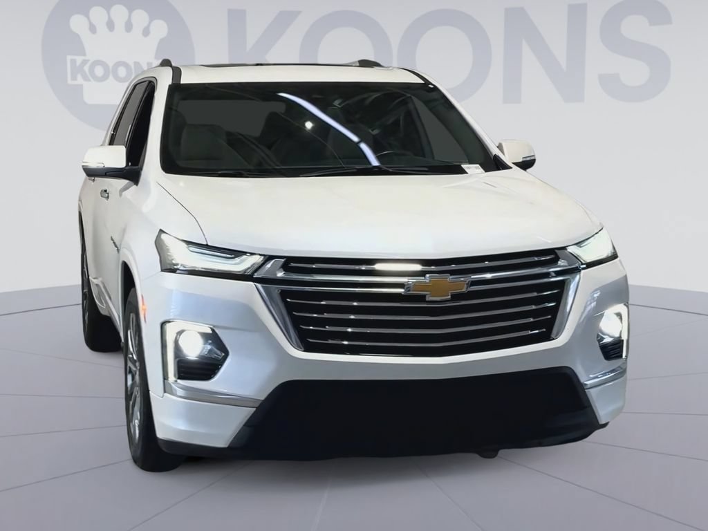 Used 2023 Chevrolet Traverse Premier AWD/4WD image 4