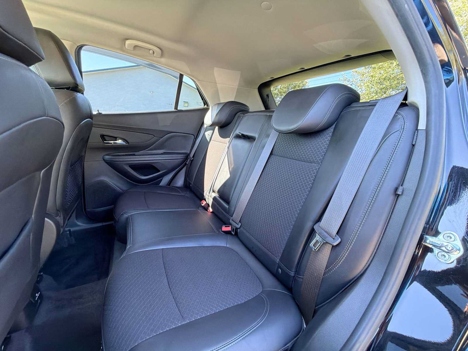 Used 2019 Buick Encore Sport Touring w/ Safety Package FWD image 16