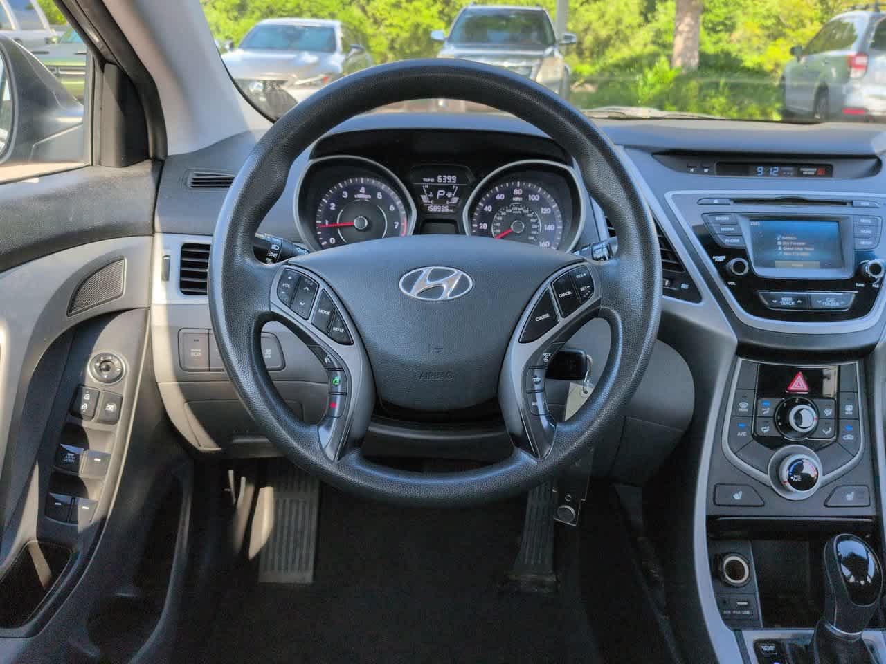 Used 2014 Hyundai Elantra SE w/ Option Group 02 FWD image 15