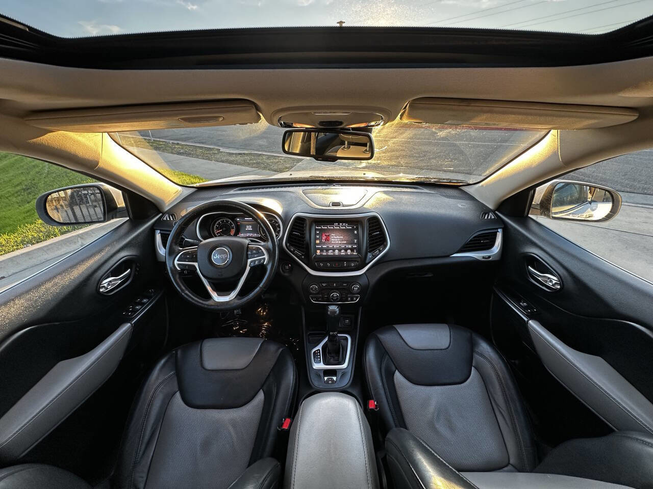 Used 2014 Jeep Cherokee Limited w/ Technology Group image 13