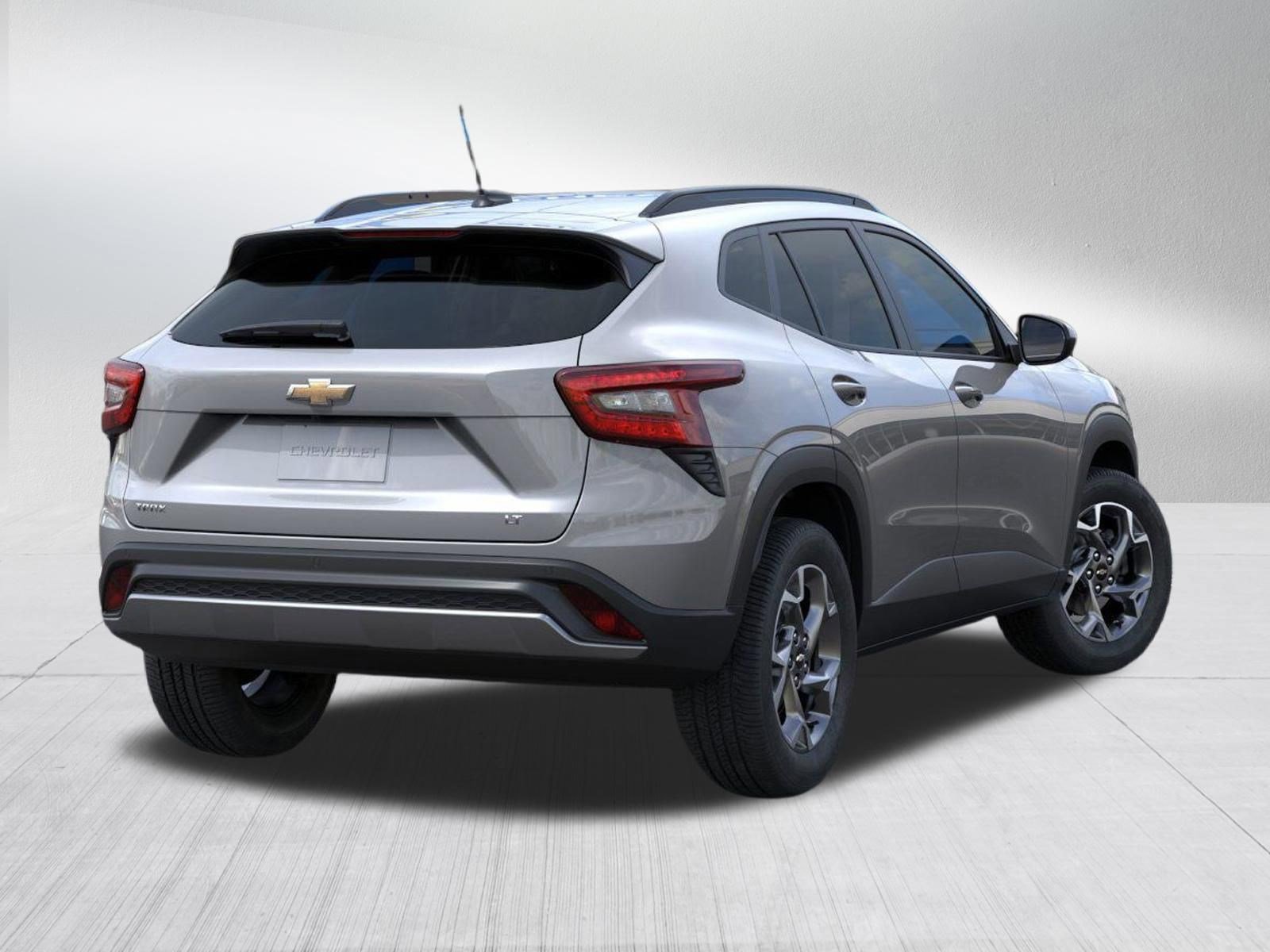 New 2026 Chevrolet Trax LT w/ Driver Confidence Package FWD image 5