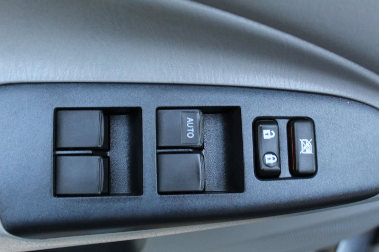 Used 2013 Toyota Tacoma PreRunner w/ SR5 Pkg RWD image 25