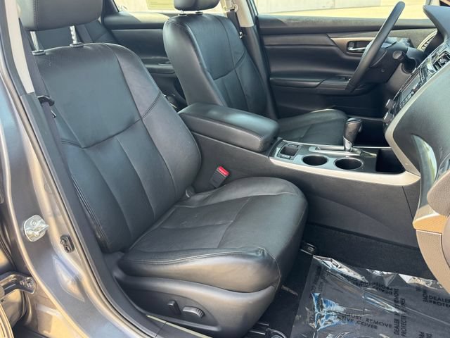 Used 2015 Nissan Altima 2.5 SL w/ Technology Package FWD image 9