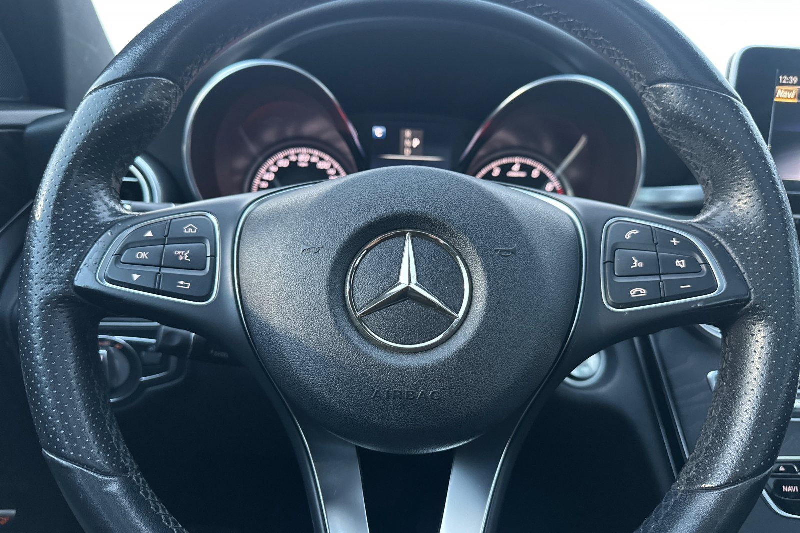 Used 2018 Mercedes-Benz C 300 Sedan w/ Premium Package image 21