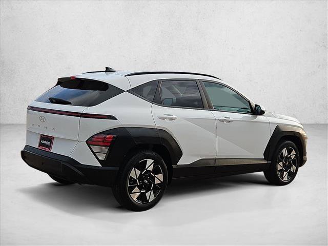 Used 2025 Hyundai Kona SEL FWD image 5