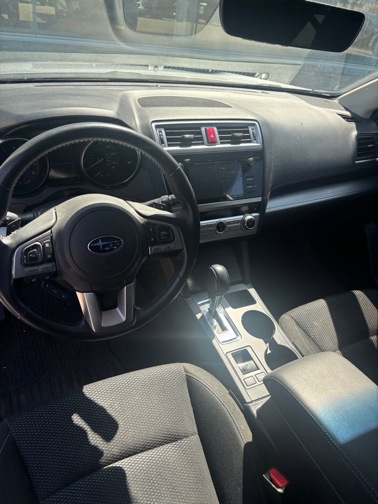 Used 2017 Subaru Outback 2.5i Premium AWD/4WD image 11