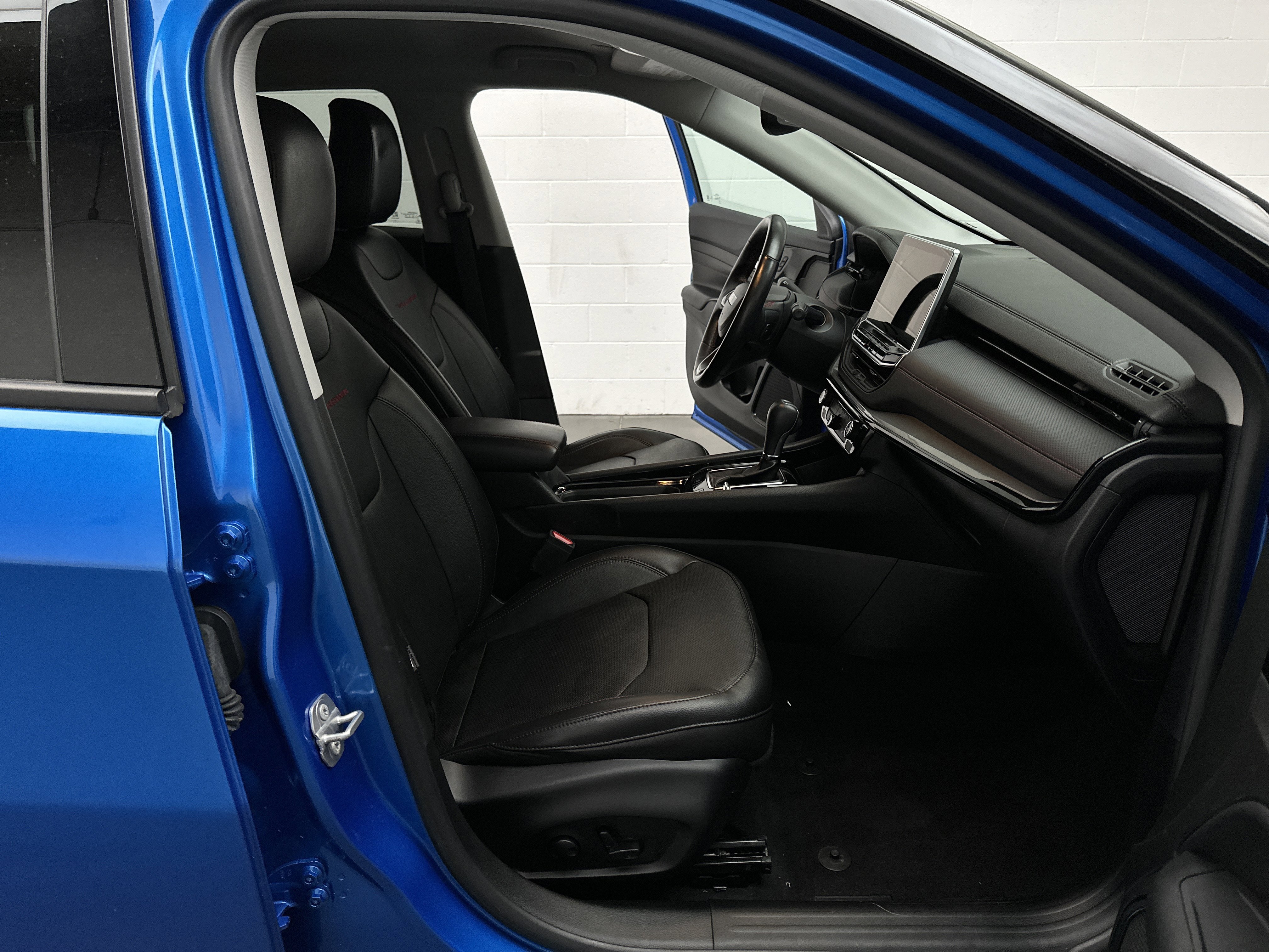 Used 2022 Jeep Compass Trailhawk w/ Trailhawk Elite Group image 23