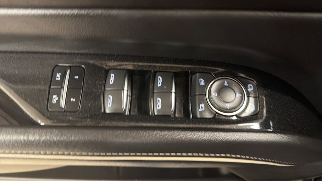 Used 2024 Cadillac Escalade Sport AWD/4WD image 18