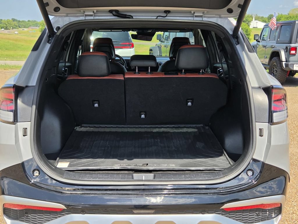 Used 2023 Kia Sportage SX FWD image 11