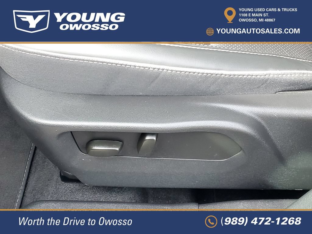 Used 2023 Buick Envision Essence AWD/4WD image 8