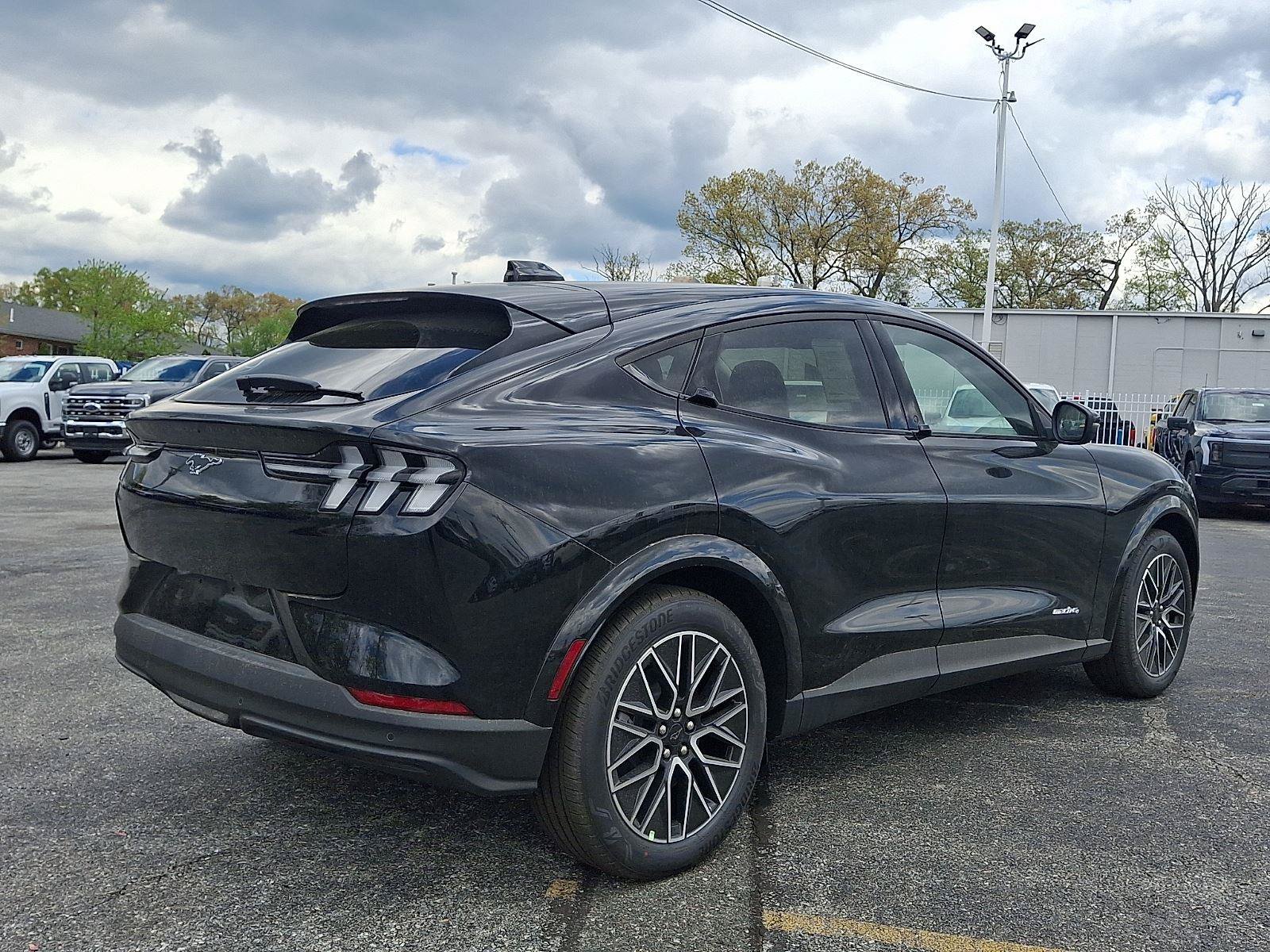 New 2026 Ford Mustang Mach-E Premium AWD/4WD image 4