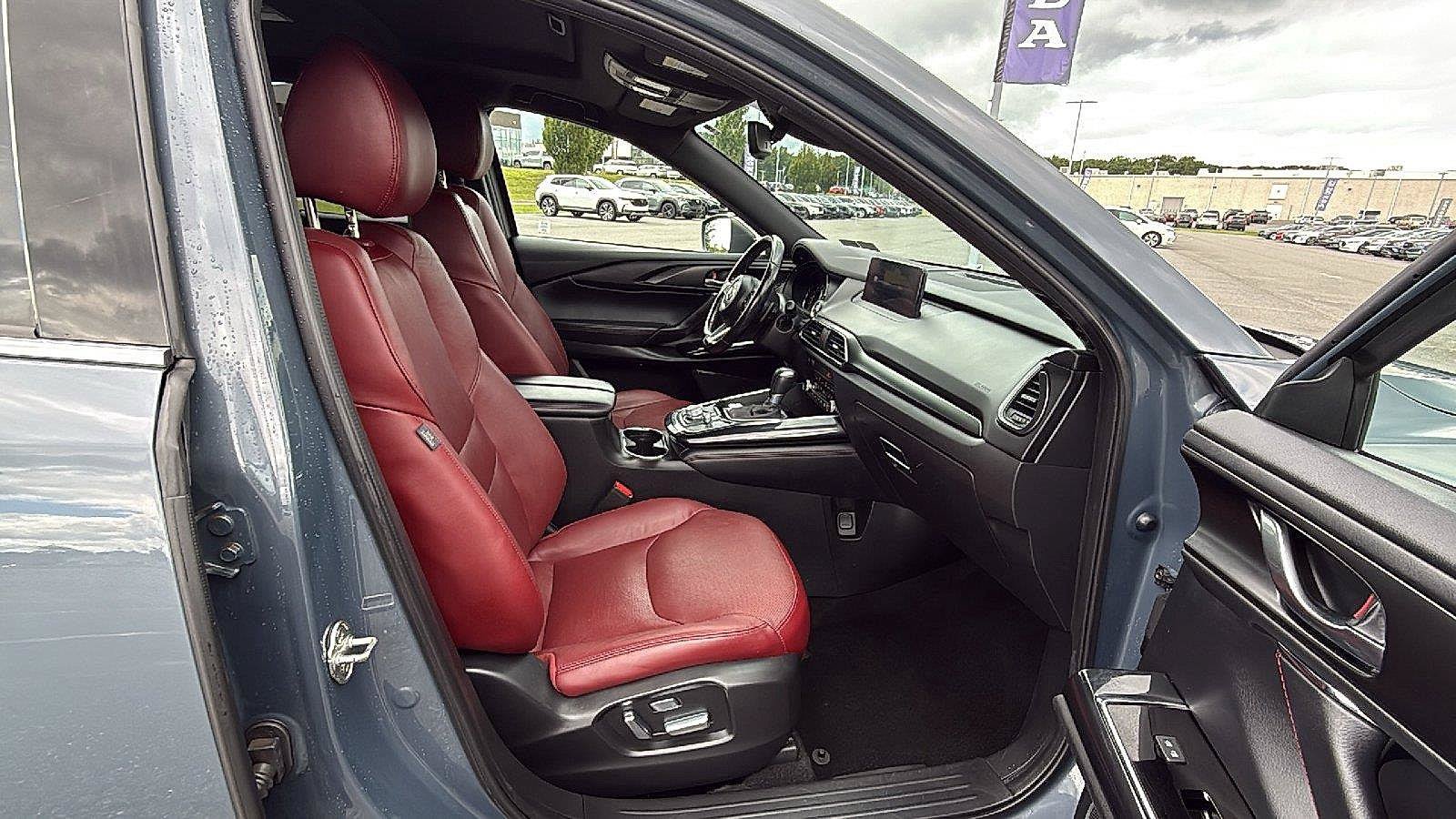 Used 2023 MAZDA CX-9 Carbon Edition AWD/4WD image 17