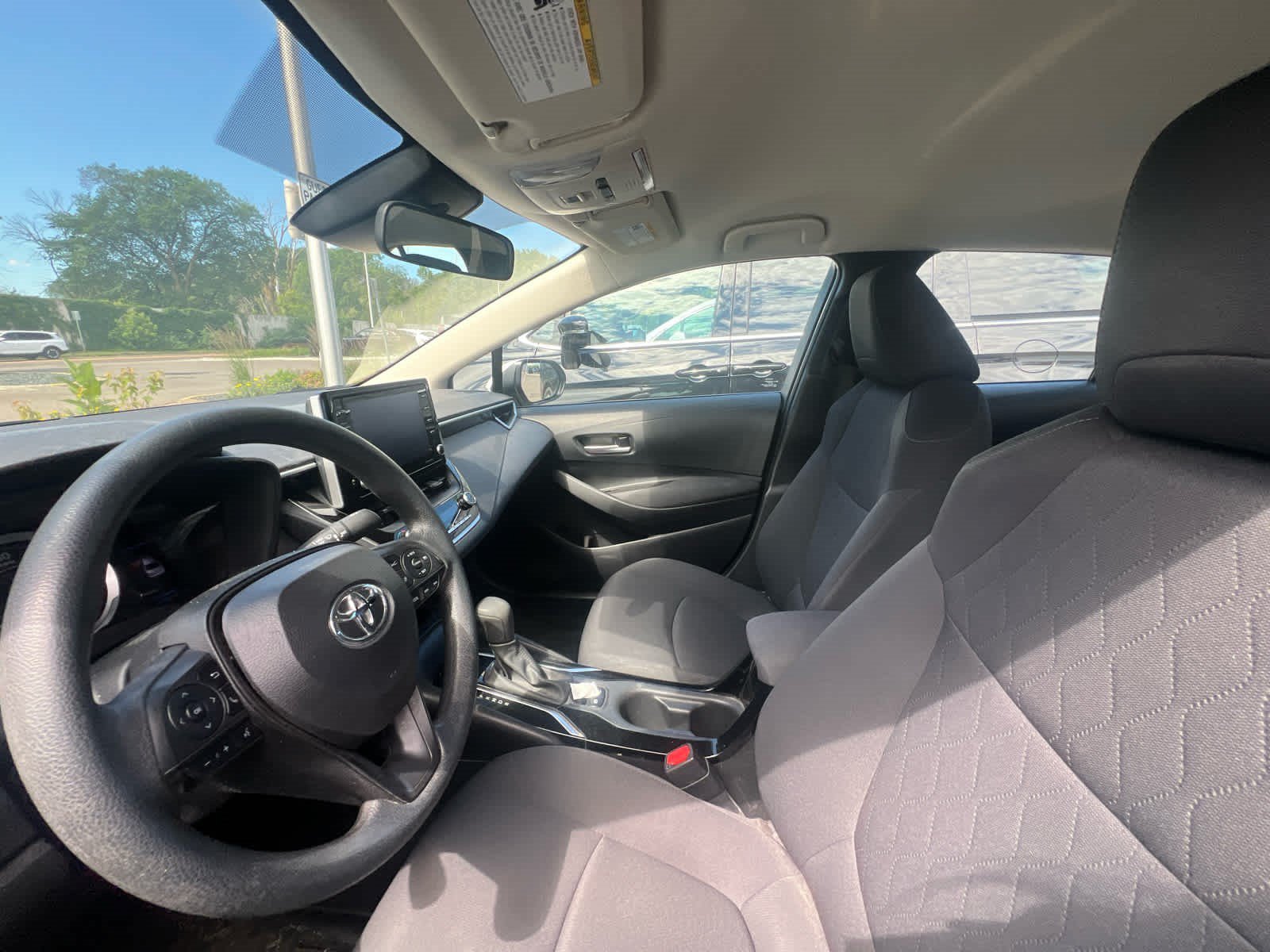Certified 2021 Toyota Corolla LE FWD image 4
