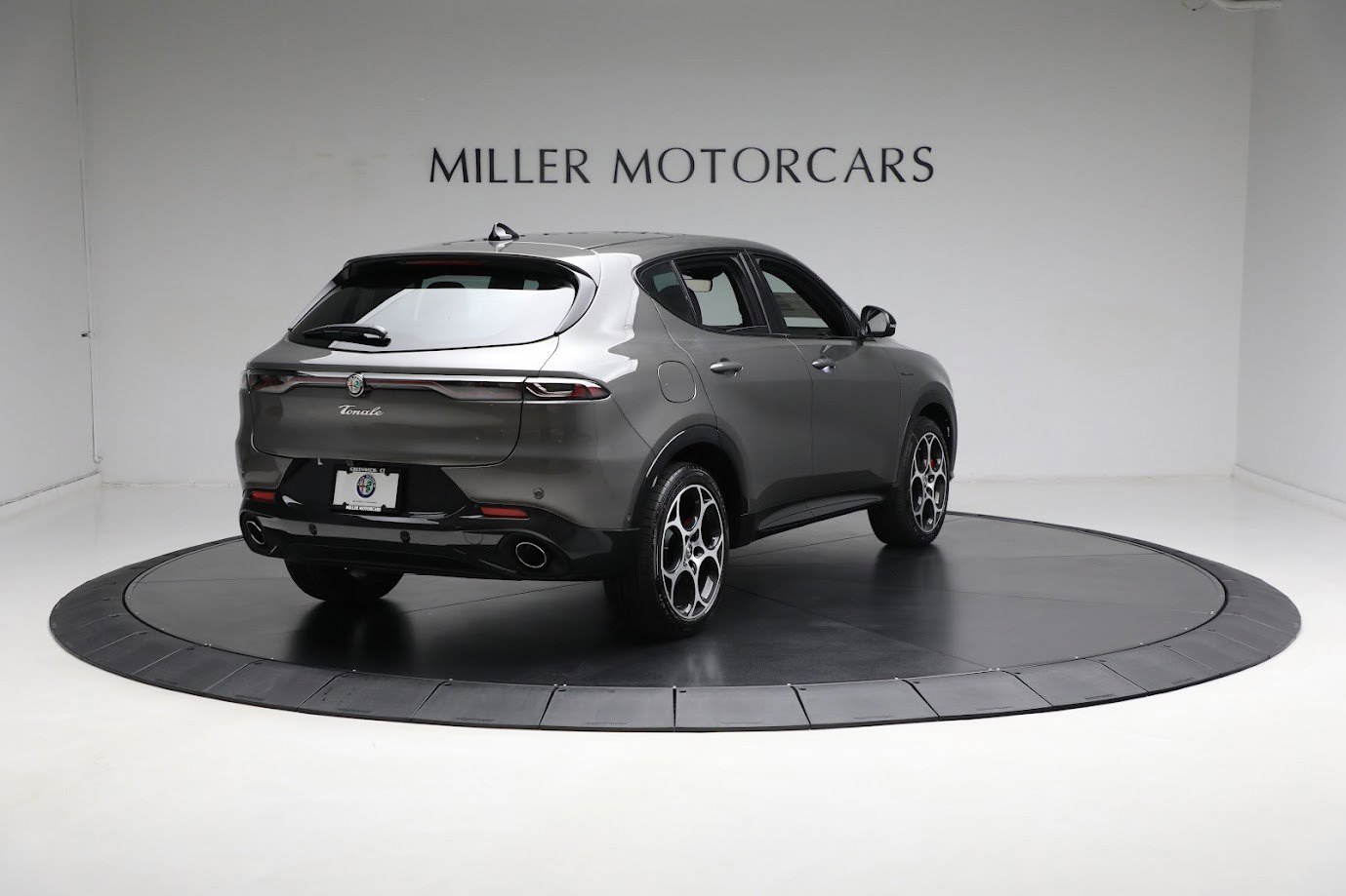 Used 2024 Alfa Romeo Tonale Veloce image 11