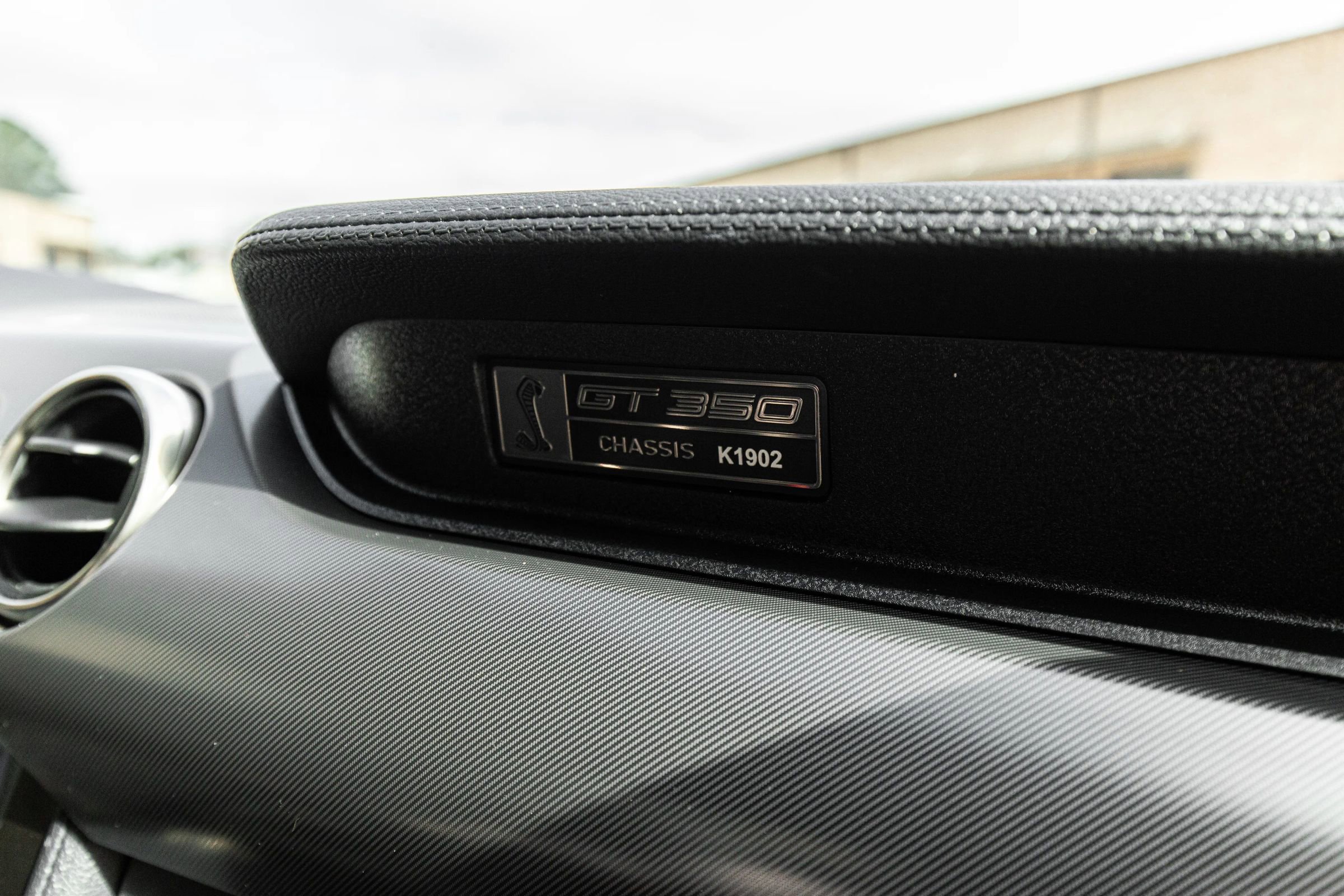 Used 2019 Ford Mustang Shelby GT350 w/ Technology Package image 31