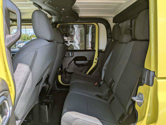 Certified 2024 Jeep Gladiator Sport AWD/4WD image 13