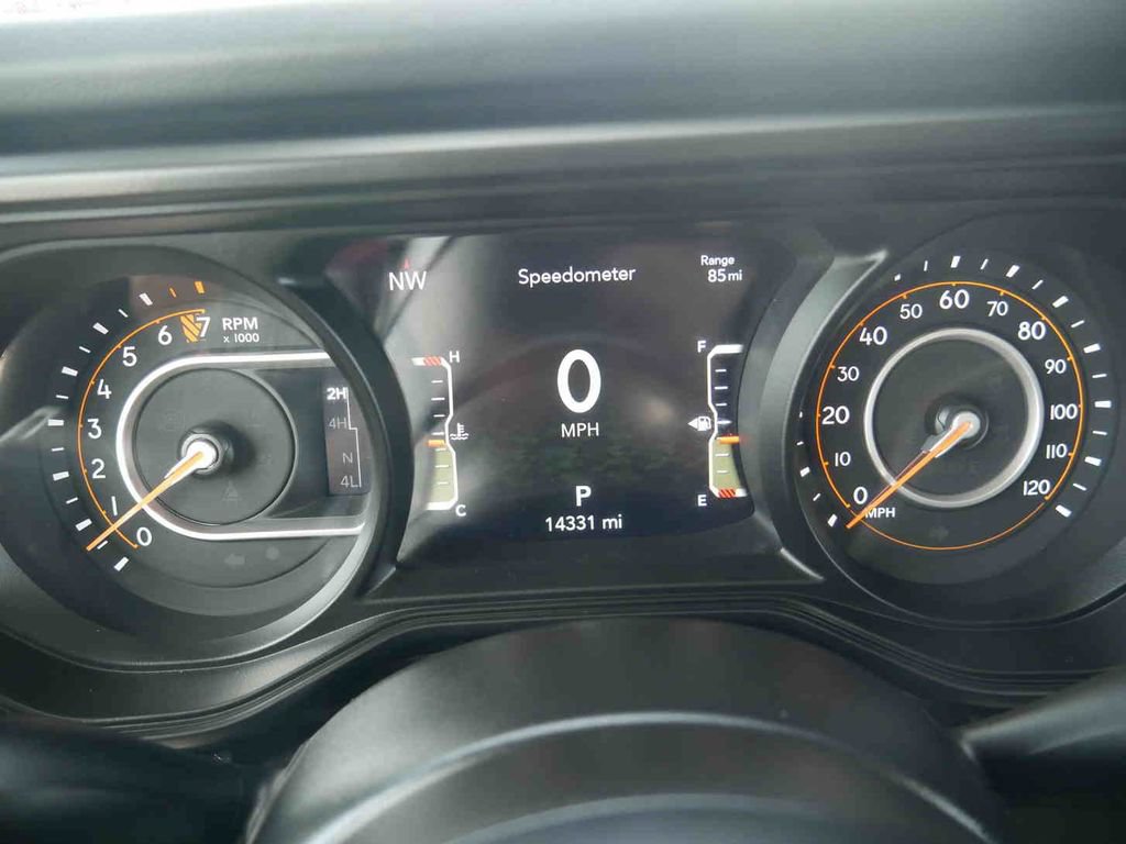 Certified 2026 Jeep Gladiator Mojave AWD/4WD image 36