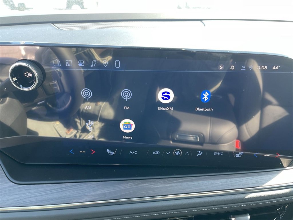 New 2026 Chevrolet Suburban LT w/ Comfort Package image 16