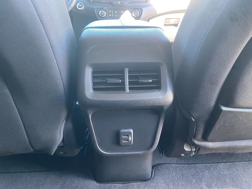 Used 2019 GMC Terrain SLE image 27