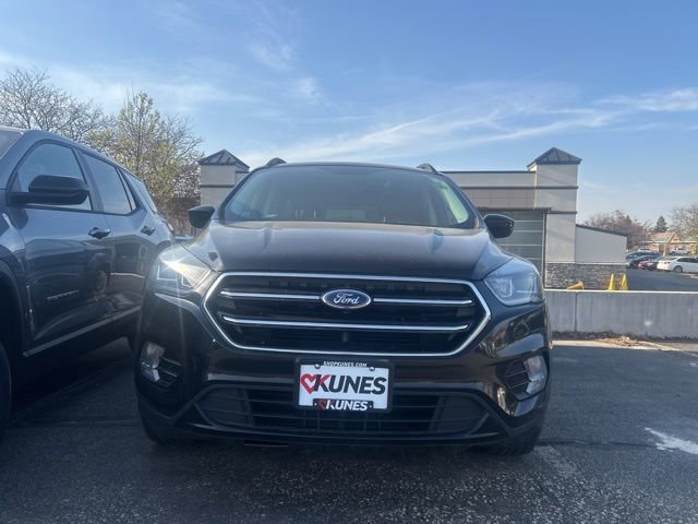 Used 2017 Ford Escape SE w/ SE Sport Appearance Package FWD image 7